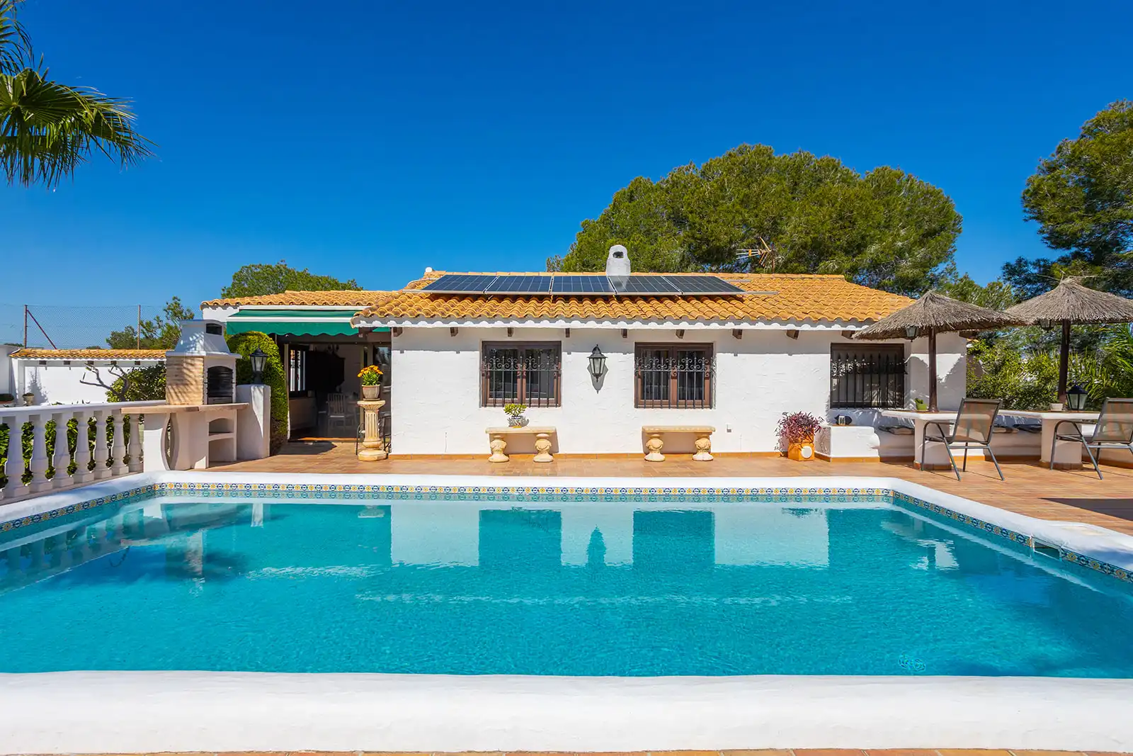 Vista exterior de Casa o chalet en venta en Orihuela con Aire acondicionado, Jardín privado y Terraza