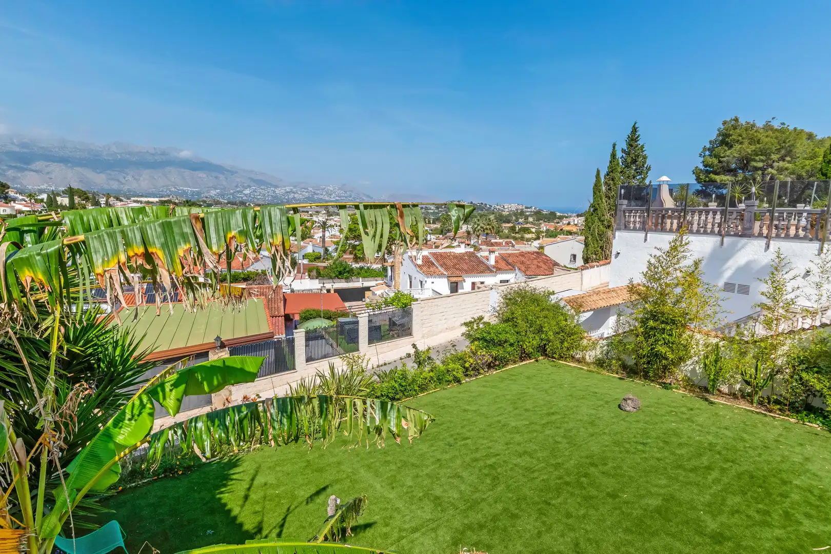Exterior view of Houses for sale in L'Alfàs del Pi  with Air Conditioner, Heating and Terrace