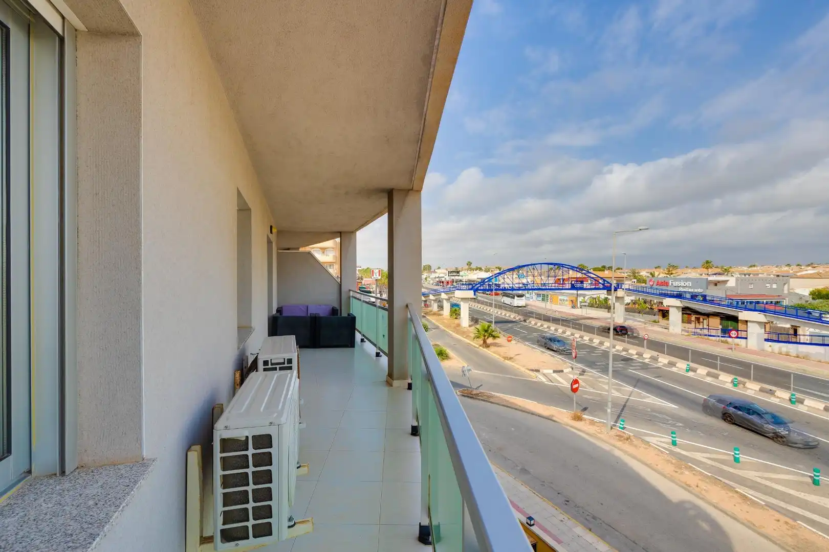 Terraza de Piso en venta en Orihuela con Aire acondicionado, Amueblado y Piscina comunitaria