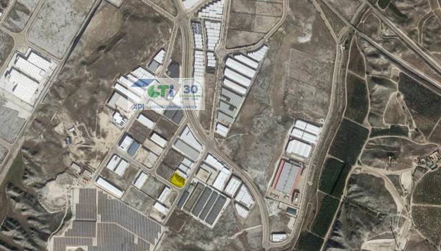 Terreno residencial en Venta en AJEDREA 15 en Cartuja Baja