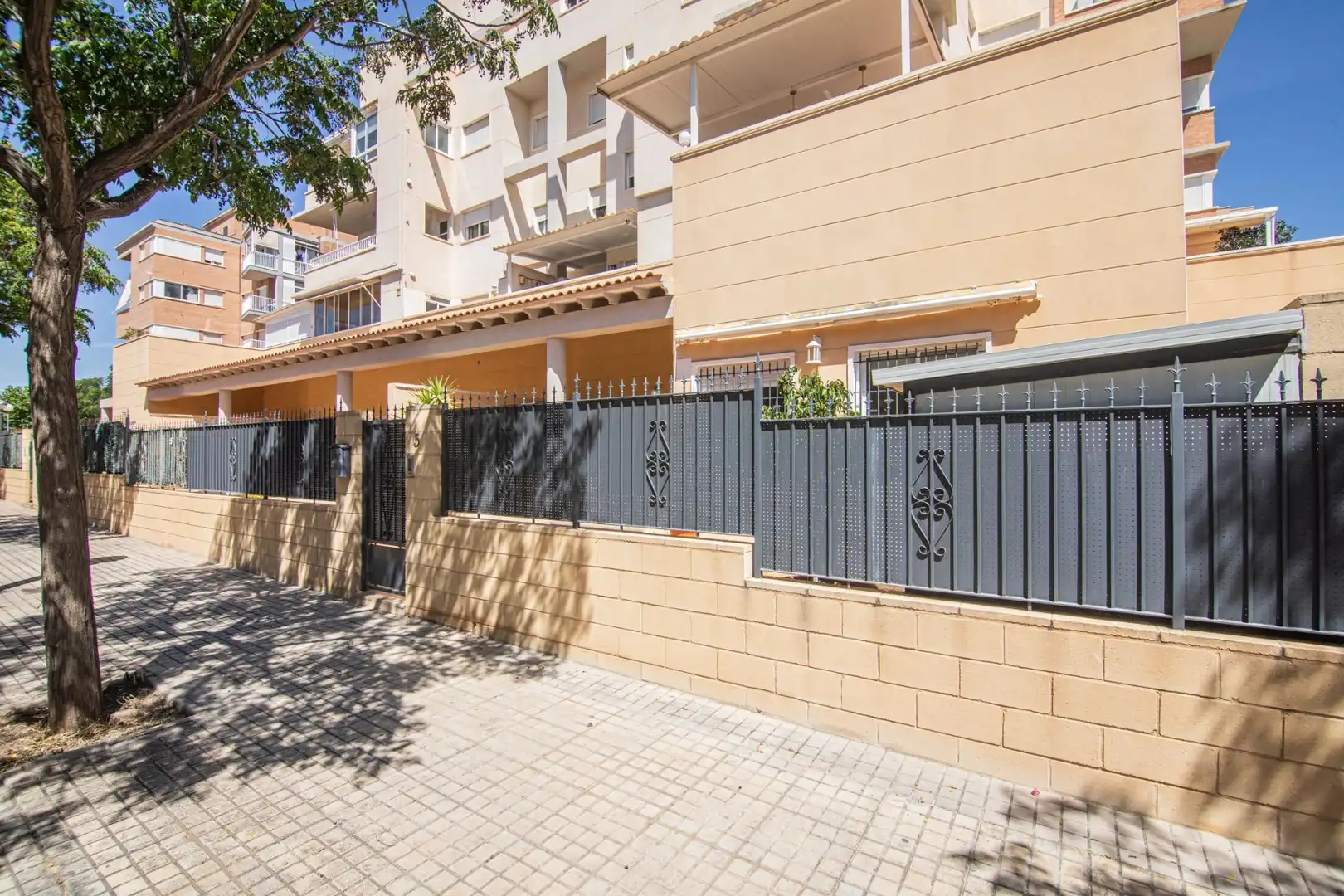 Exterior view of Houses for sale in Elche / Elx  with Air Conditioner, Heating and Terrace