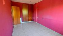 Bedroom of Flat for sale in Figueres