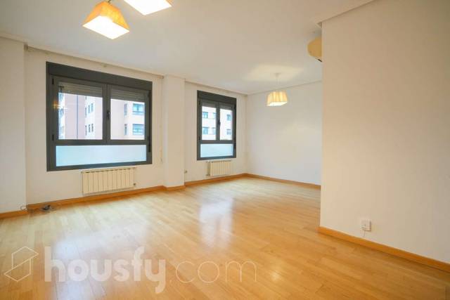 Piso en Venta en Cl. Obanos, . en Las Tablas