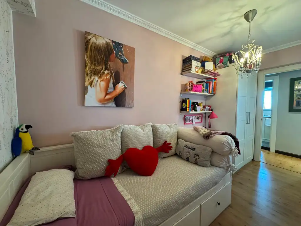 Habitación de Piso en venta en Gijón  con Calefacción, Parquet y Horno