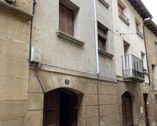 Casa adosada en venda a Uncastillo