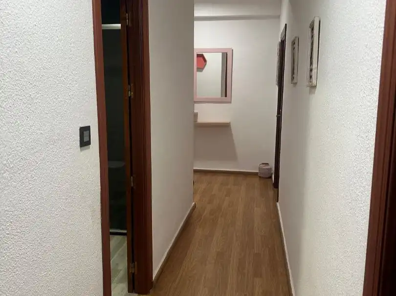 Piso de alquiler en  Granada Capital con Aire acondicionado y Balcón
