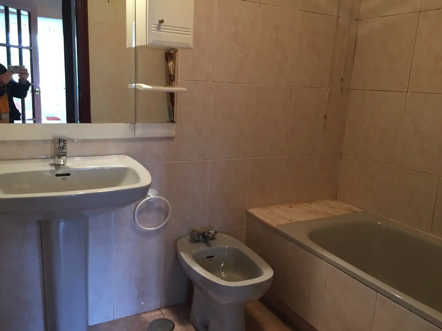 Bathroom of Flat for rent in Santiago de Compostela   with Furnished