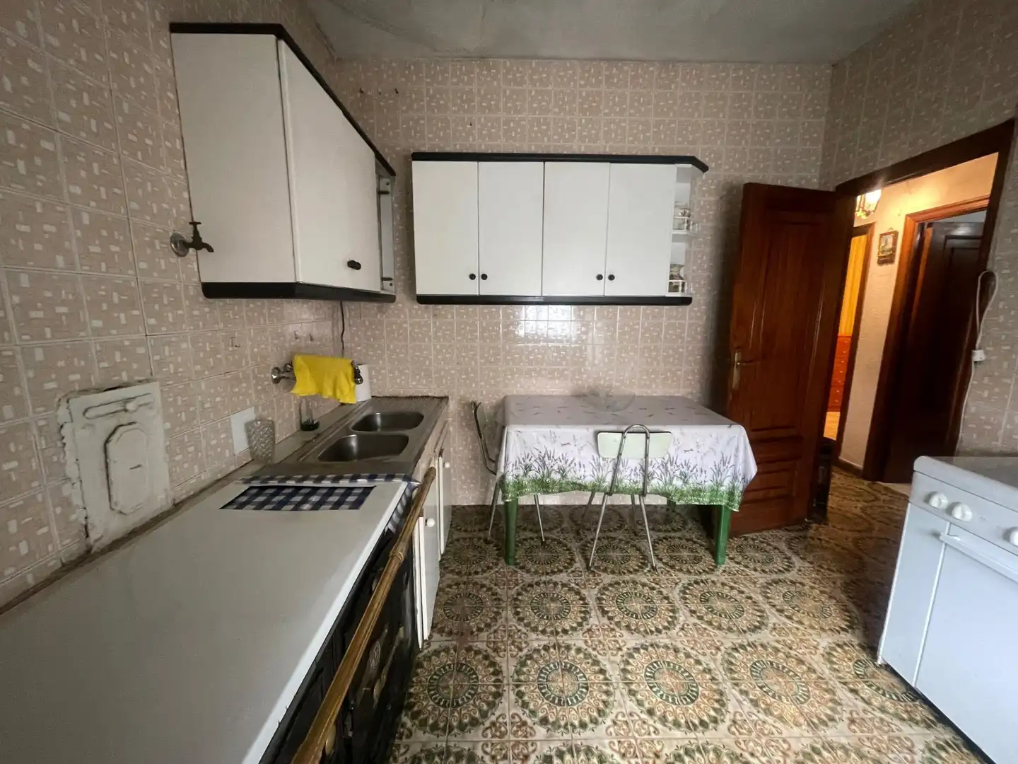 Küche von Einfamilien-Reihenhaus zum Verkauf in Ponferrada mit Heizung und Terrasse