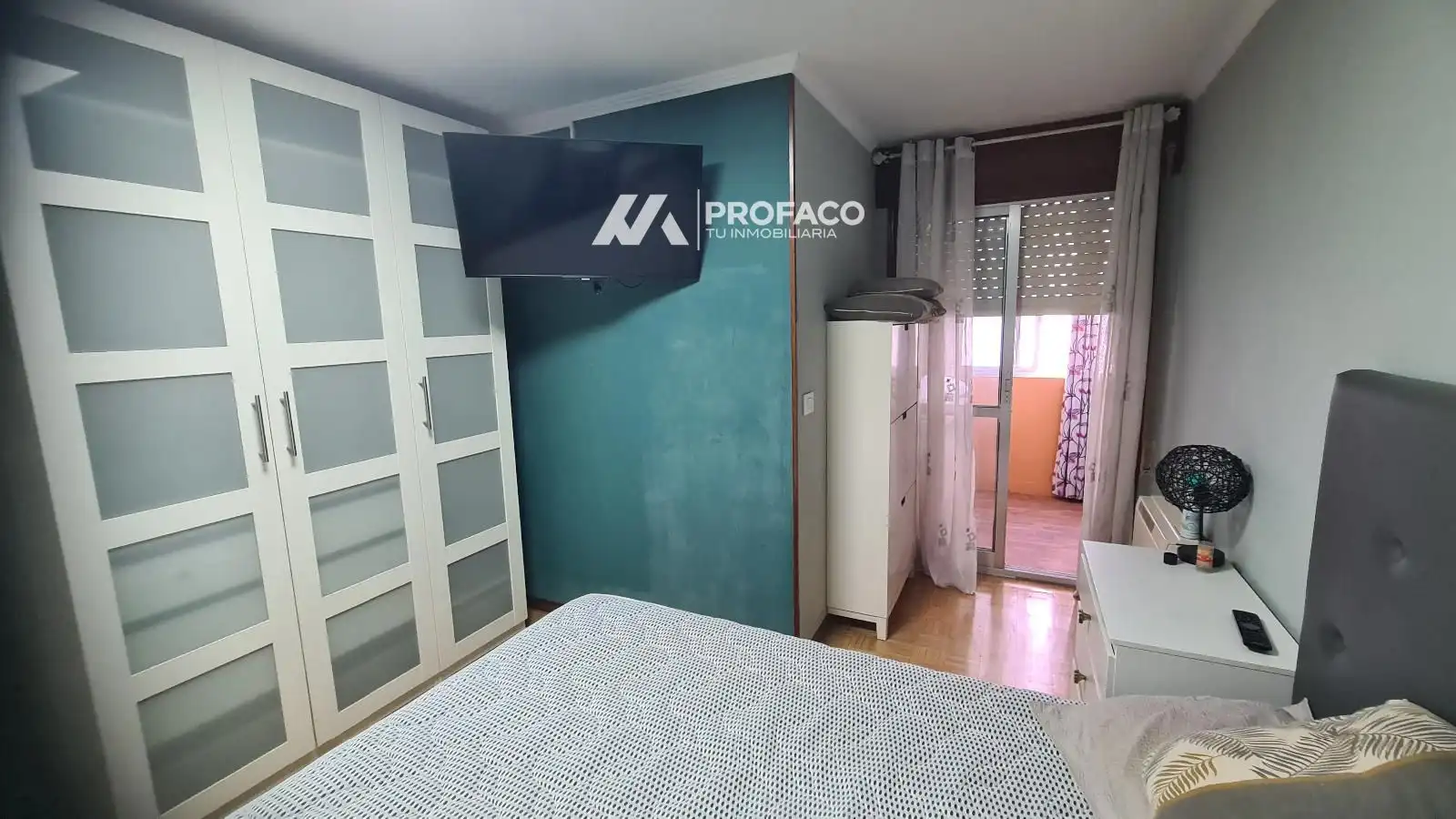 Habitación de Piso de alquiler en Ourense Capital  con Calefacción y Amueblado