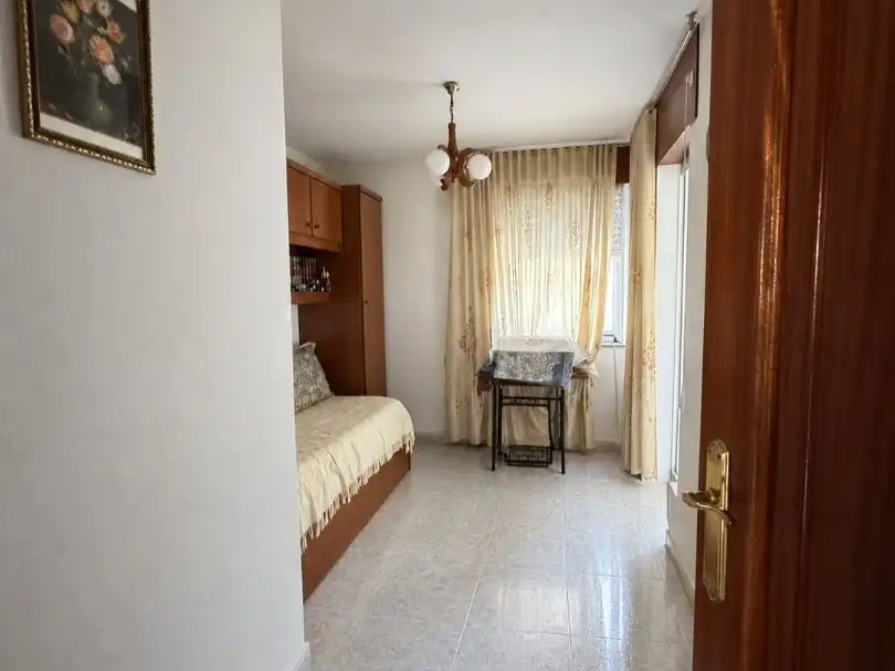 Bedroom of Flat for sale in Samos, Lugo