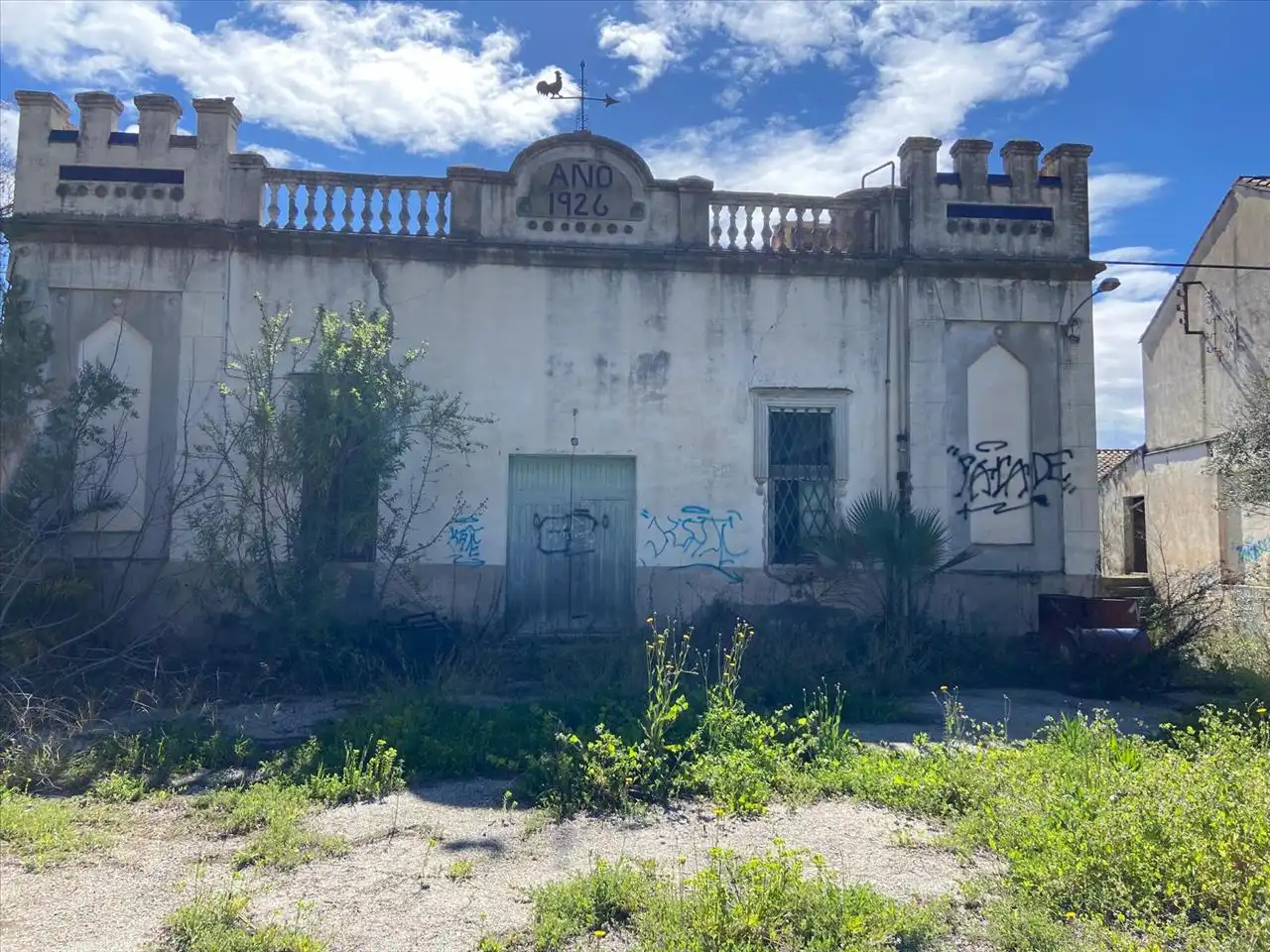Außenansicht von Gebäude zum Verkauf in Ontinyent
