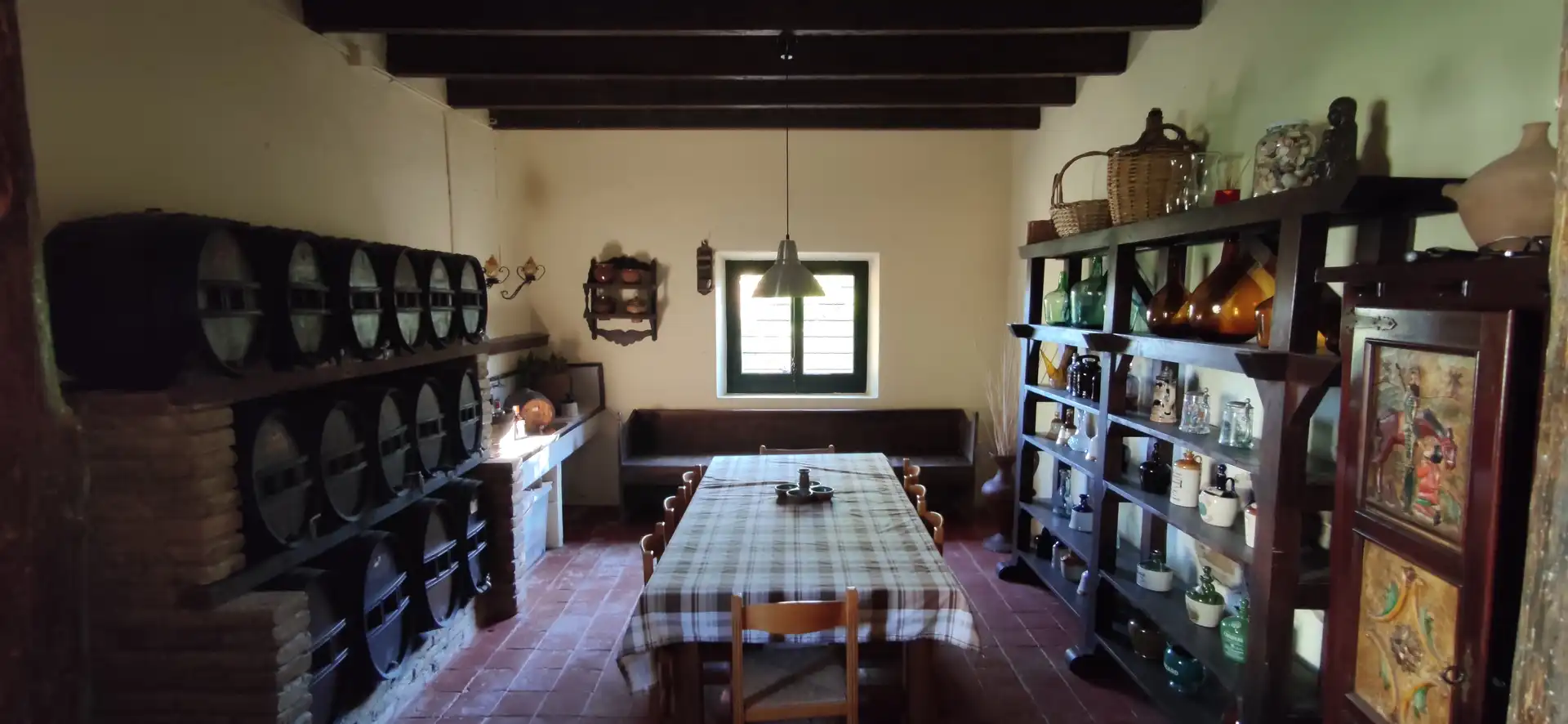 Comedor de Finca rústica en venta en Cassà de la Selva con Jardín privado y Piscina