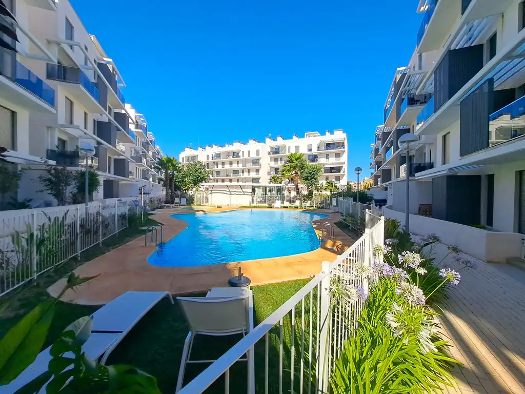 Vista exterior de Apartamento en venta en Dénia con Aire acondicionado, Calefacción y Jardín privado