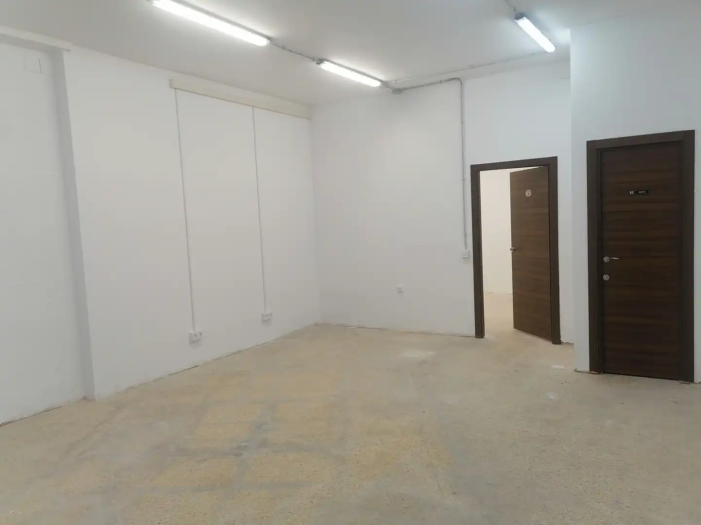 Local de alquiler en Cornellà de Llobregat con Aire acondicionado