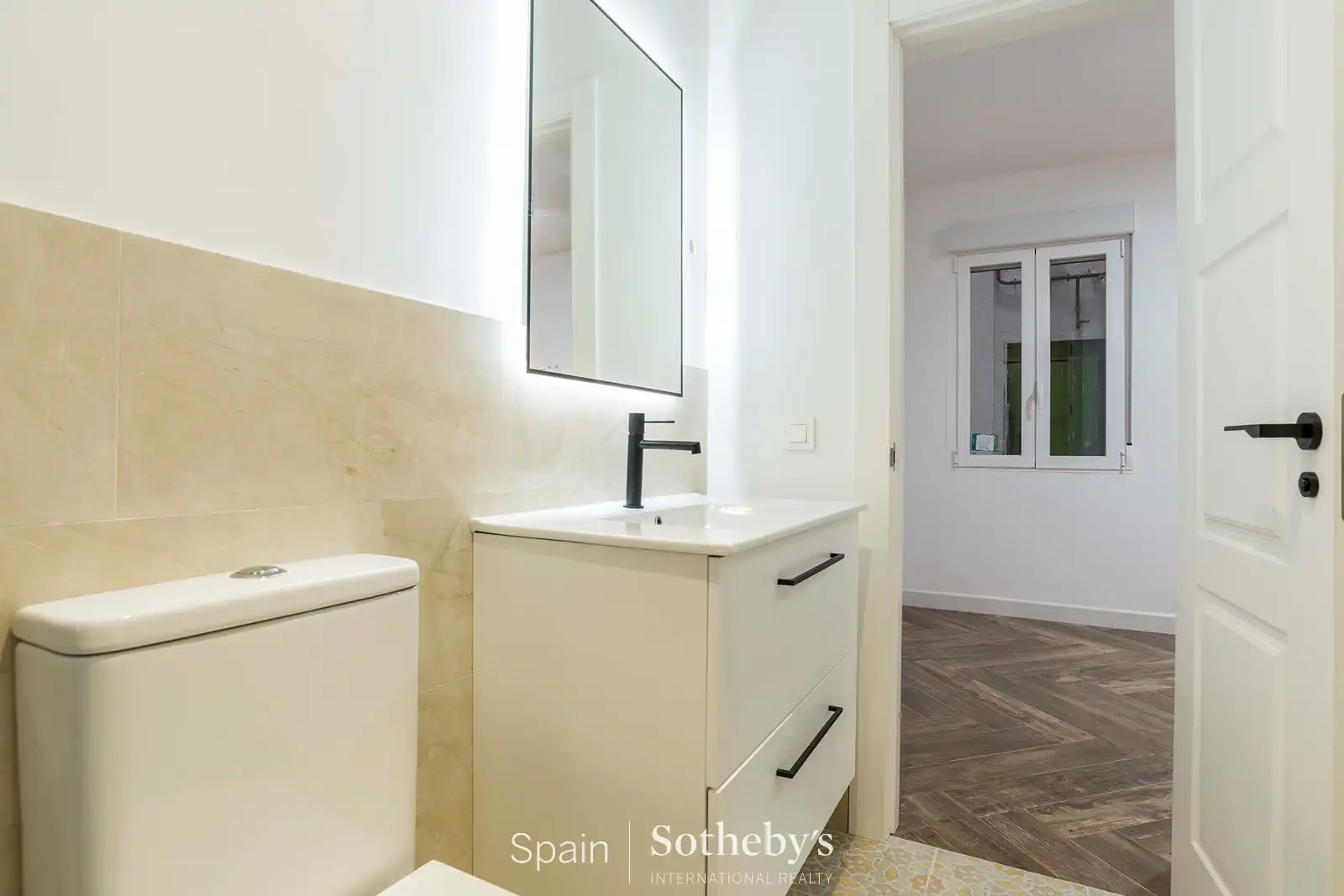 Bathroom of Apartments for sale in Madrid  with Air Conditioner and Heating