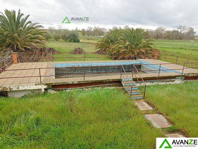 Casa-chalet en Venta en Valverde de Mérida