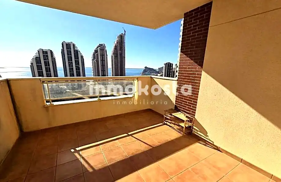 Habitación de Piso en venta en Benidorm con Aire acondicionado, Terraza y Trastero