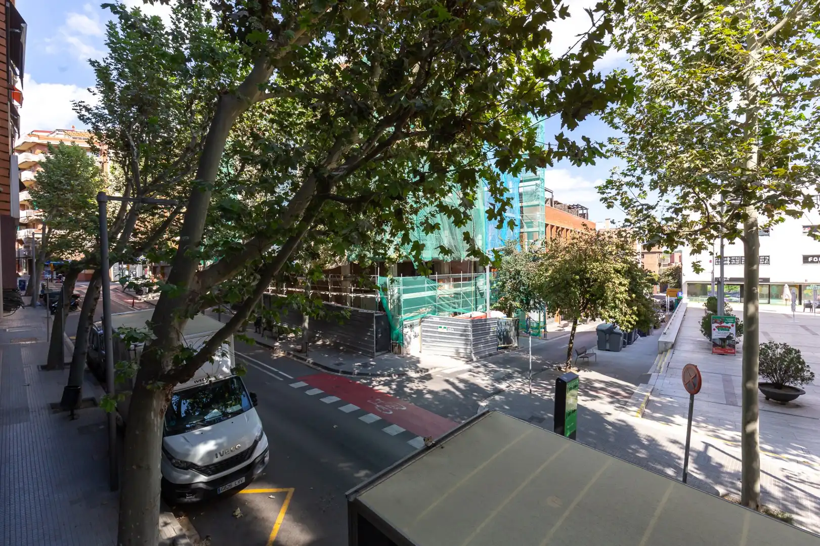 Vista exterior de Piso en venta en Sant Cugat del Vallès con Calefacción, Balcón y Alarma