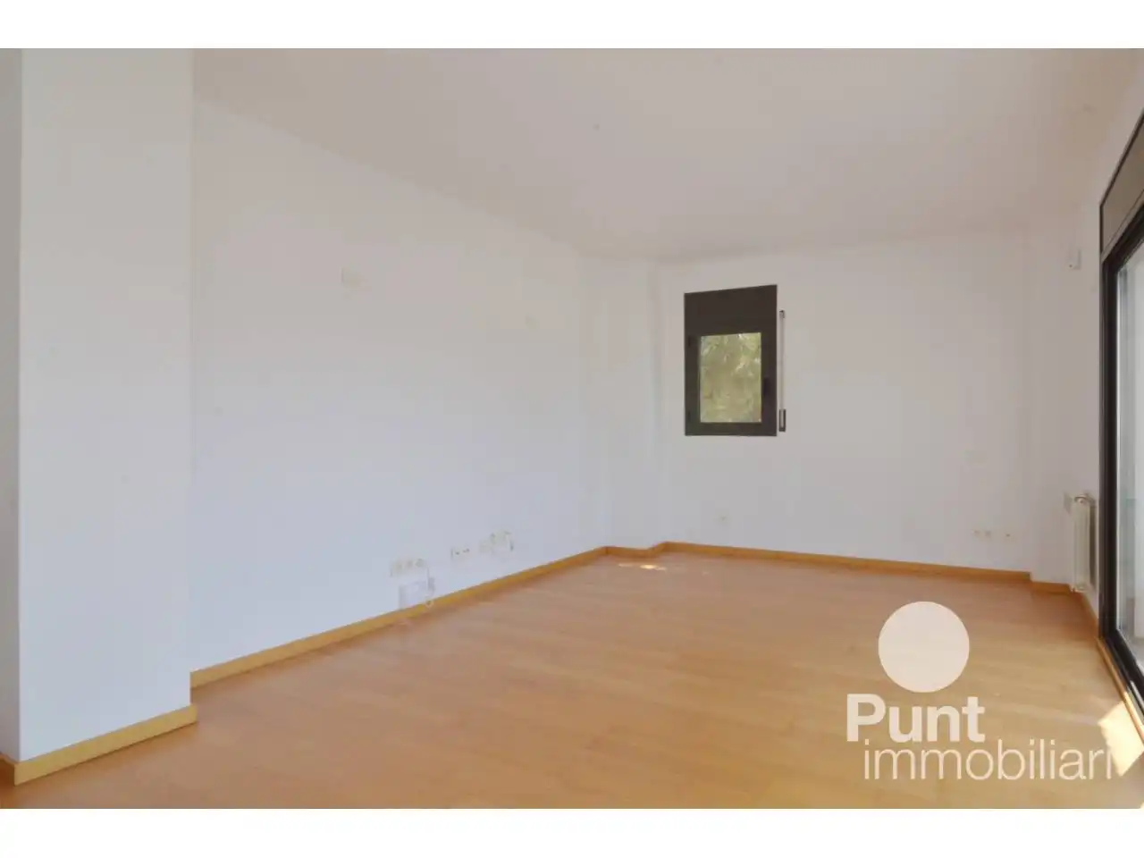 Wohnung zum Verkauf in Premià de Dalt mit Heizung, Parkett und Alarm