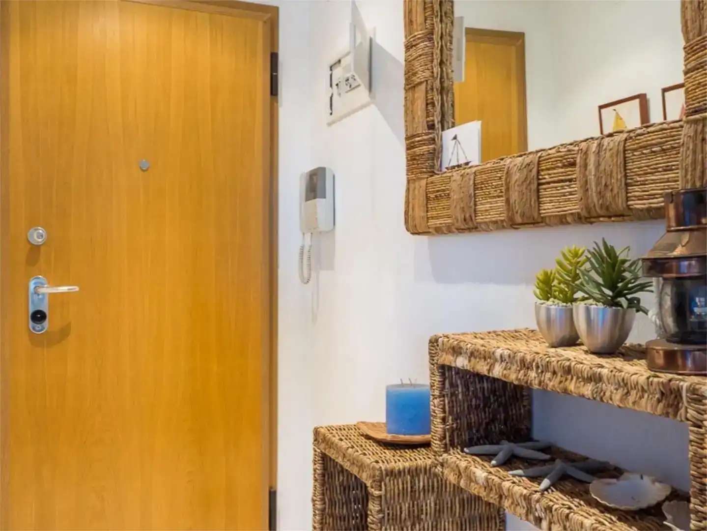 Wohnung zum Verkauf in Torrevieja mit Klimaanlage und Schwimmbad