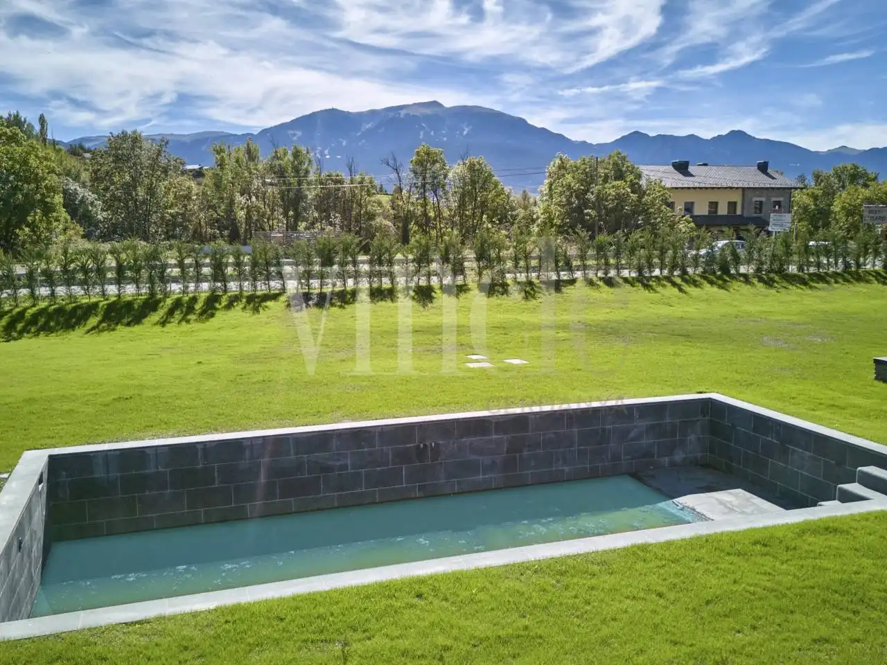 Casa adosada en venta en Bolvir con Jardín privado, Parquet y Piscina comunitaria