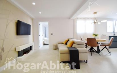 Living room of Flat for sale in Gandia  with Air Conditioner, Heating and Terrace