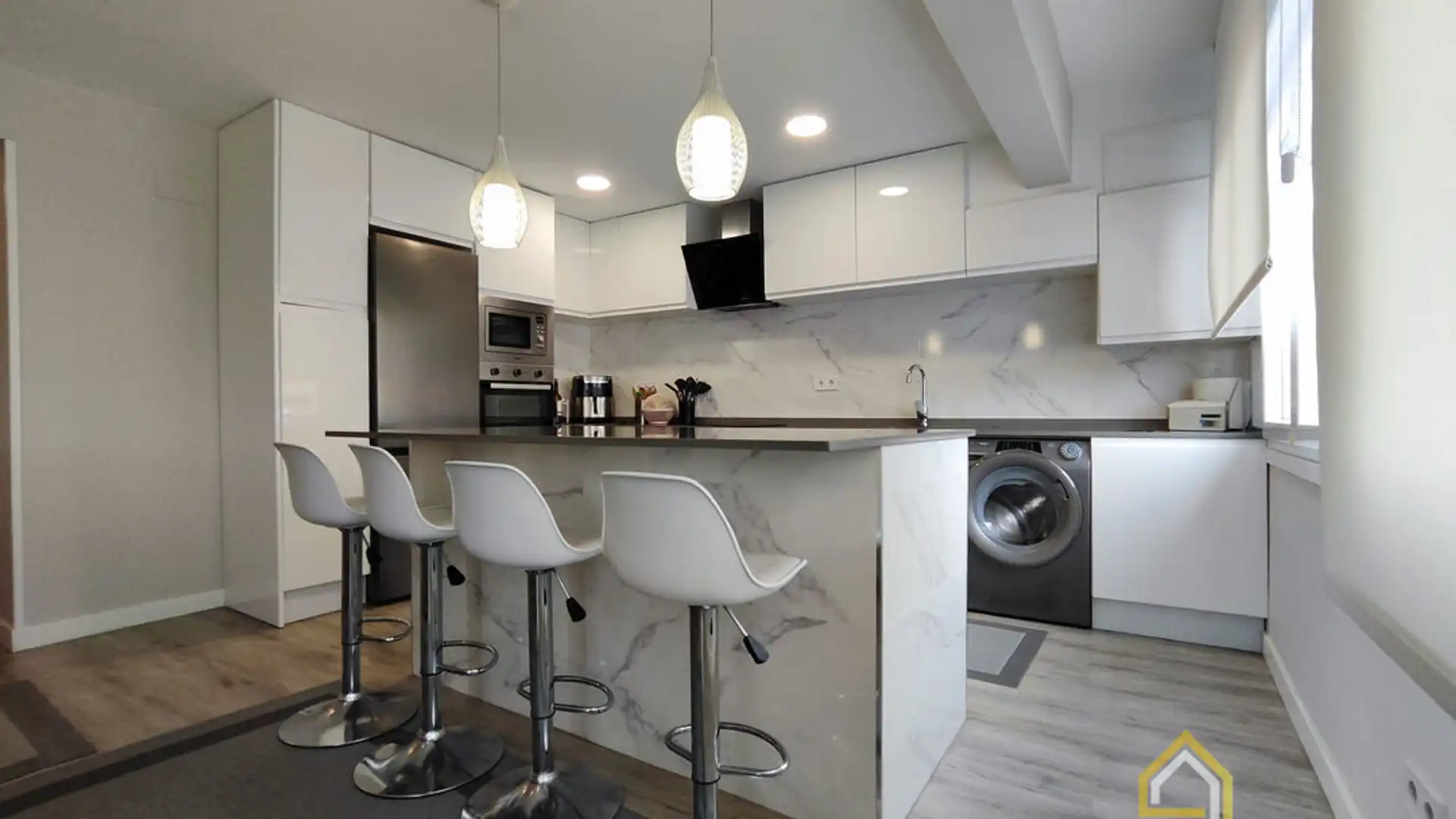 Cuina de Pis en venda en Muskiz amb Calefacció, Jardí privat i Moblat