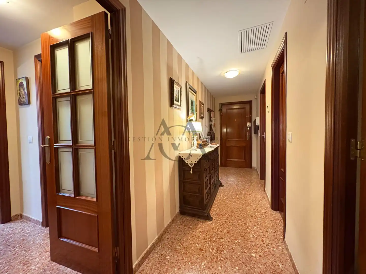 Piso en venta en Lucena con Aire acondicionado