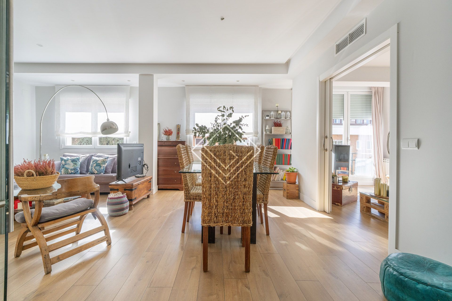 Menjador de Pis en venda en  Madrid Capital amb Aire condicionat, Calefacció i Traster