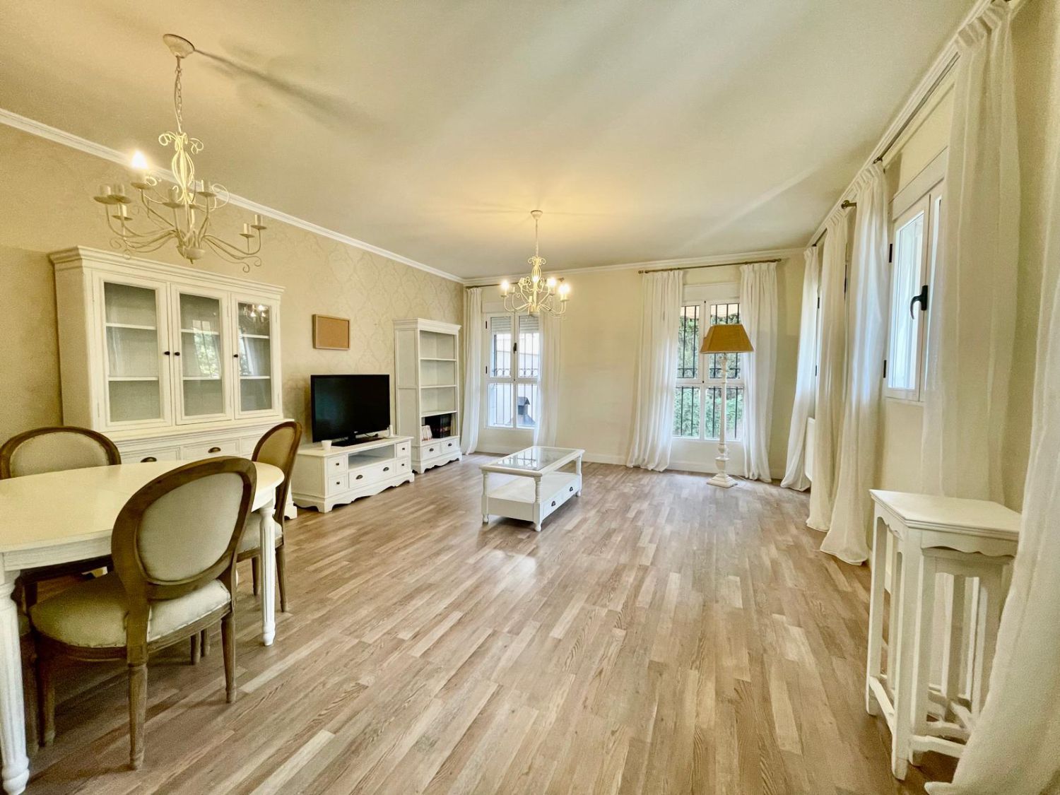 Living room of House or chalet for sale in Valdepeñas  with Heating, Private garden and Storage room