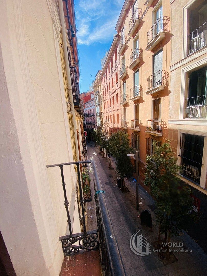 Vista exterior de Pis en venda en  Madrid Capital amb Aire condicionat, Calefacció i Balcó