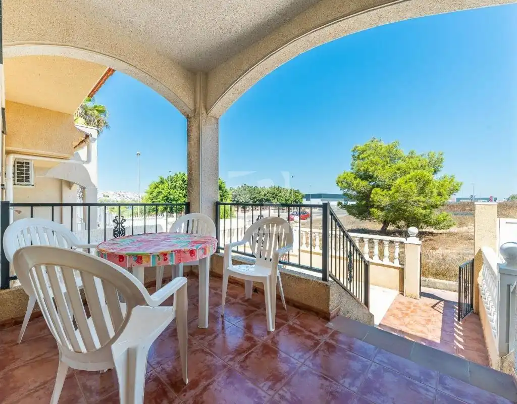 Bungalow en venta en Nueva Torrevieja - Aguas Nuevas, imagen 2
