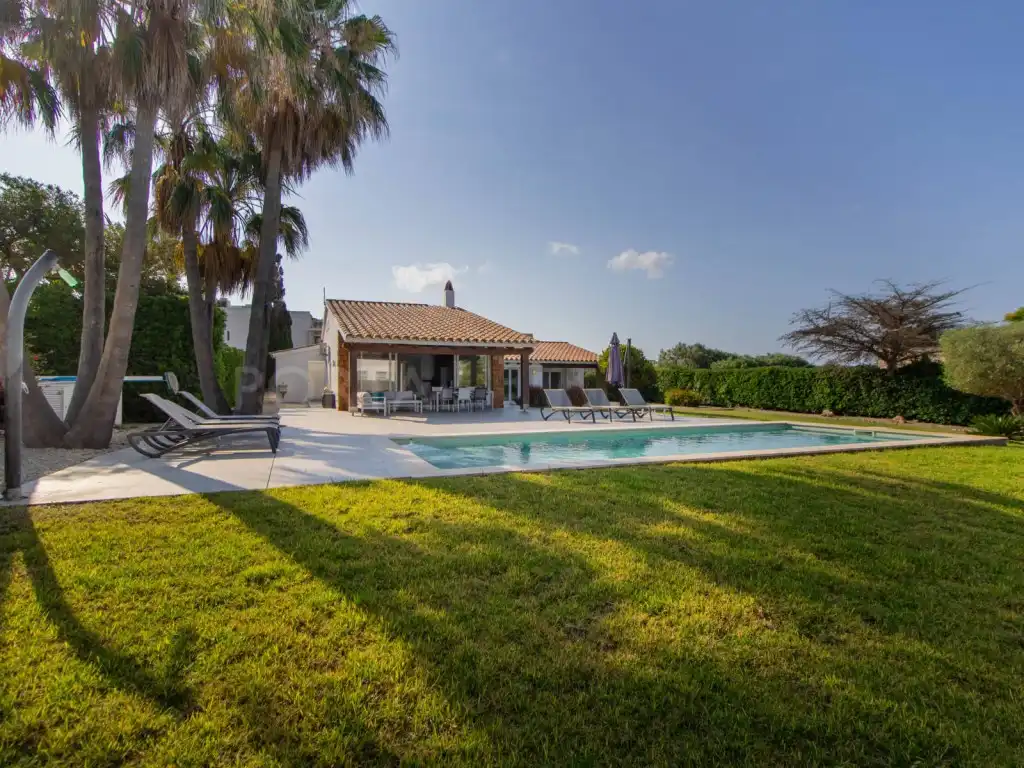 Xalet amb piscina en venda a Cap d'en Font - Binissafúller