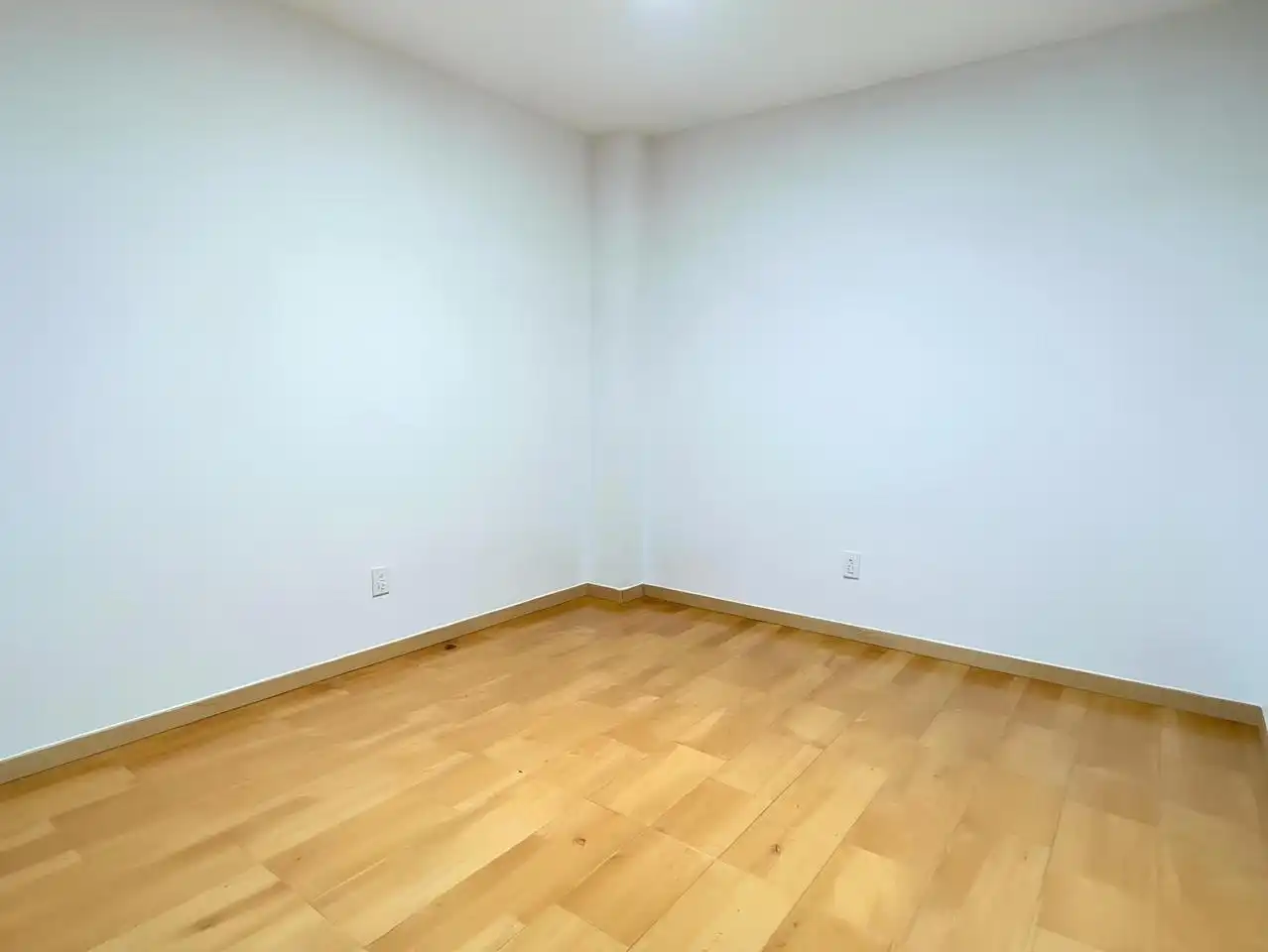 Habitación de Casa adosada en venta en Sevilla con Aire acondicionado, Calefacción y Parquet