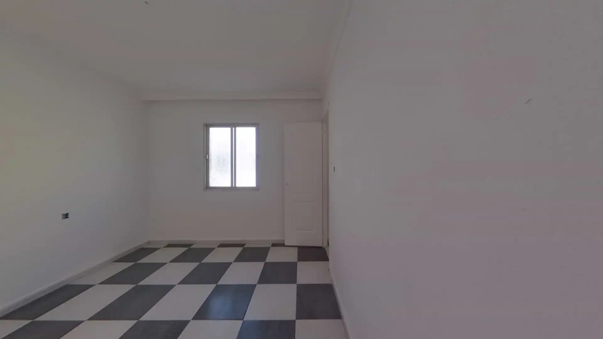 Flat for sale in La Línea de la Concepción