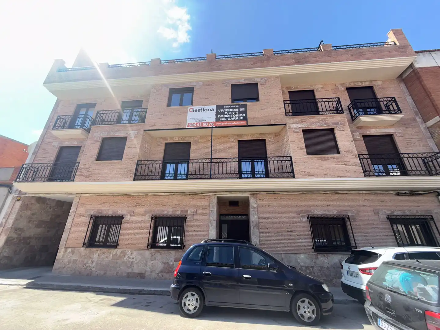 Vista exterior de Planta baixa en venda en Tomelloso amb Aire condicionat, Calefacció i Jardí privat