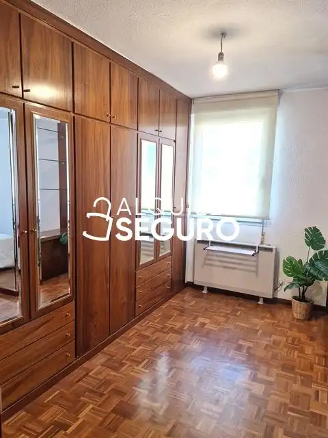 Habitación de Piso de alquiler en Leganés con Aire acondicionado, Calefacción y Amueblado