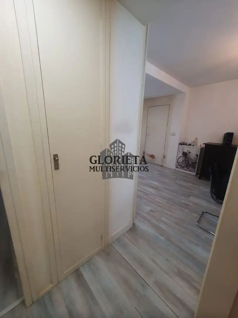 Piso en venta en Vigo  con Calefacción, Trastero y Amueblado