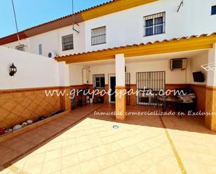 Casa adosada en venda a Calle Blanco White, 10, Salteras