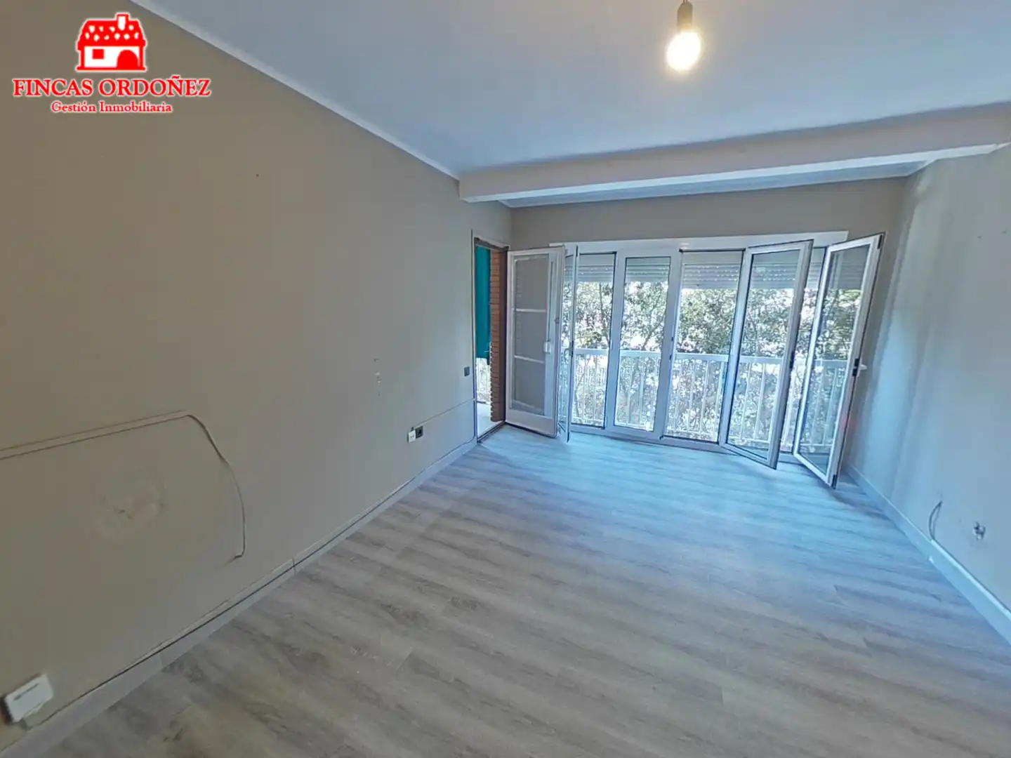 Appartamento con terrazza in vendita a Sant Andreu de la Barca, imagen 2