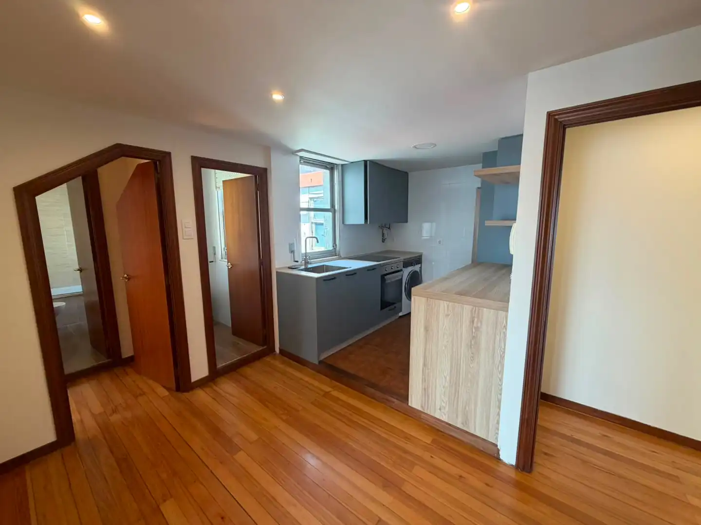Cocina de Ático de alquiler en Ferrol con Calefacción, Parquet y Terraza