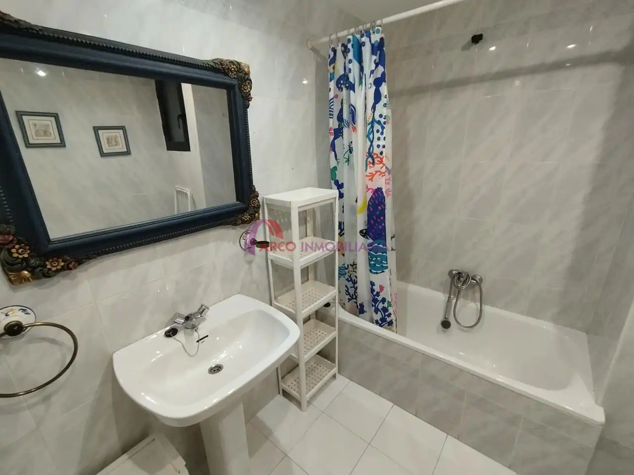 Bany de Apartament en venda en Burgos amb Calefacció i Traster