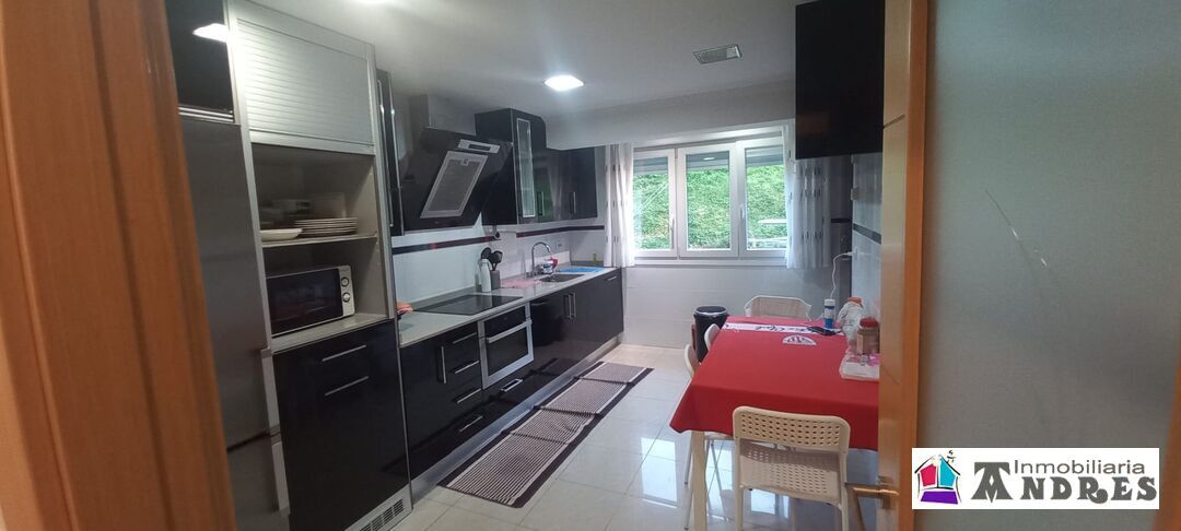 Kitchen of Flat for sale in Bermeo  with Heating, Furnished and Balcony