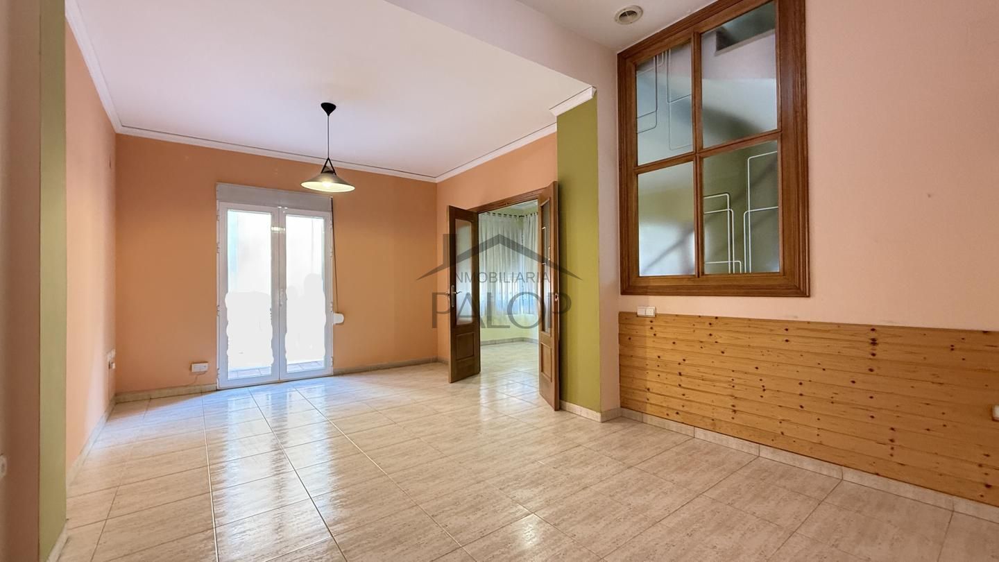 Casa adosada en venda en Carcaixent amb Terrassa, Balcó i Piscina comunitària