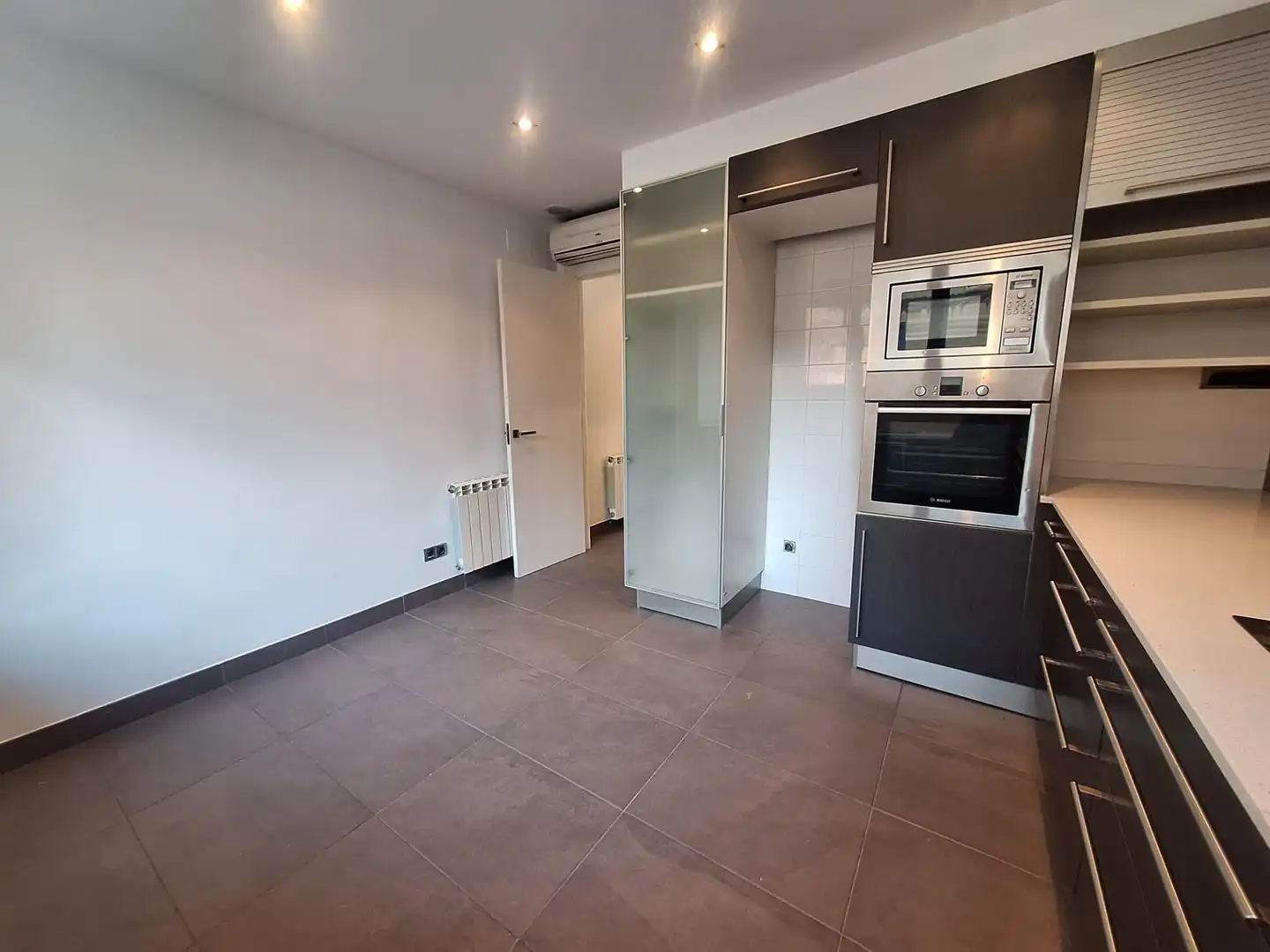 Cocina de Casa o chalet en venta en Sabadell con Aire acondicionado, Calefacción y Jardín privado