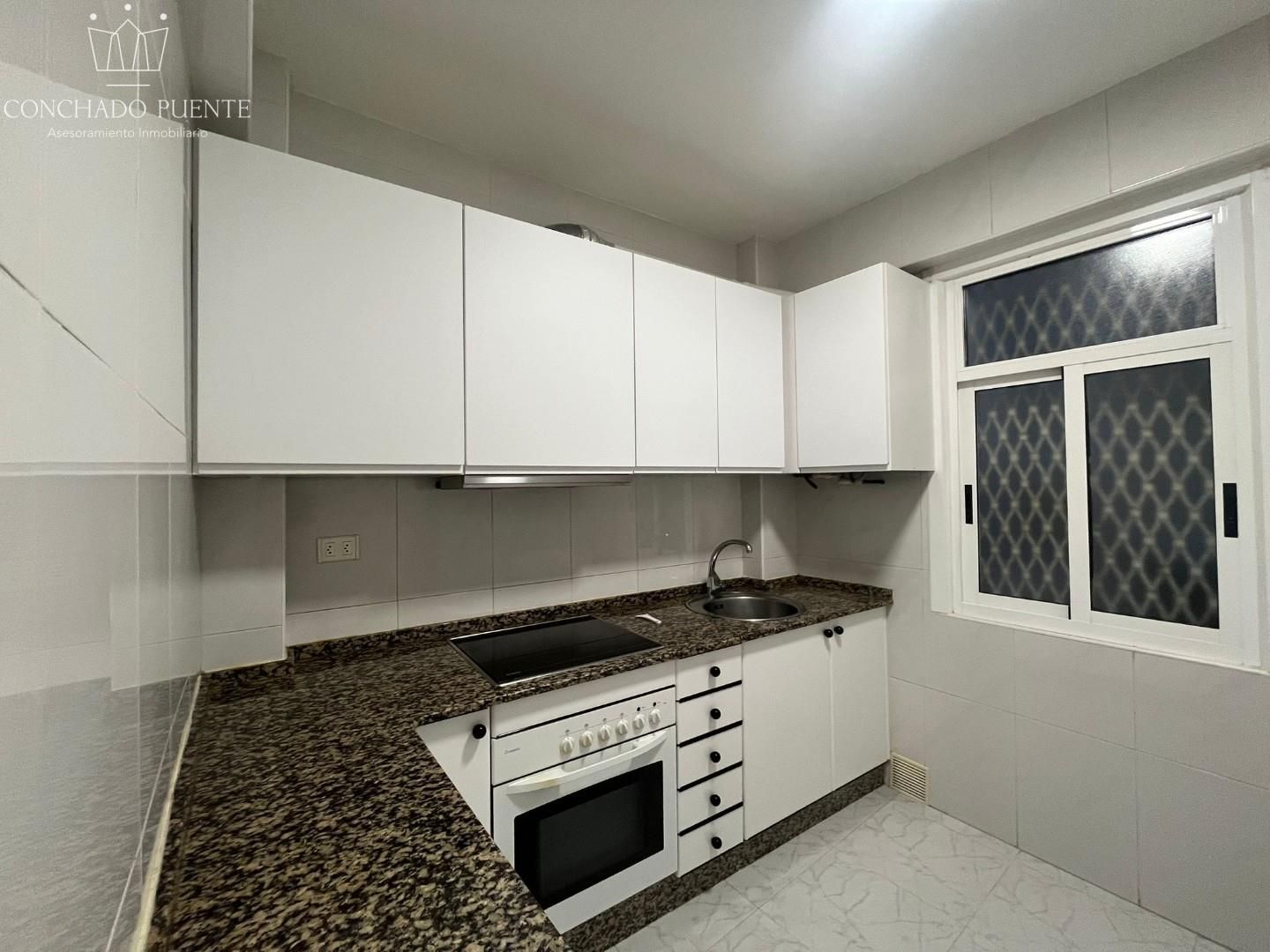 Flat for sale in Rianxo, Cuatro Caminos - Plaza de la Cubela