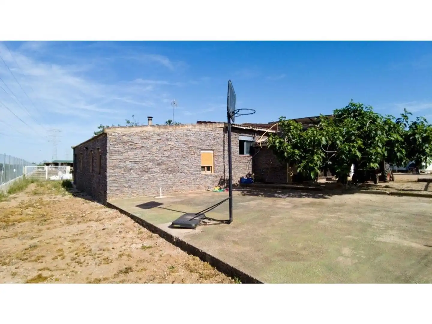 Vista exterior de Casa o xalet en venda en Carlet amb Jardí privat, Terrassa i Traster