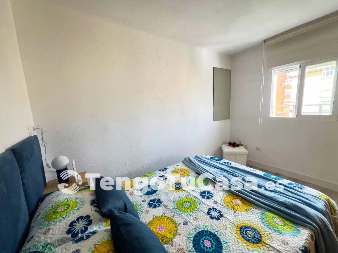 Bedroom of Flat for sale in Madrid  with Air Conditioner, Furnished and Oven