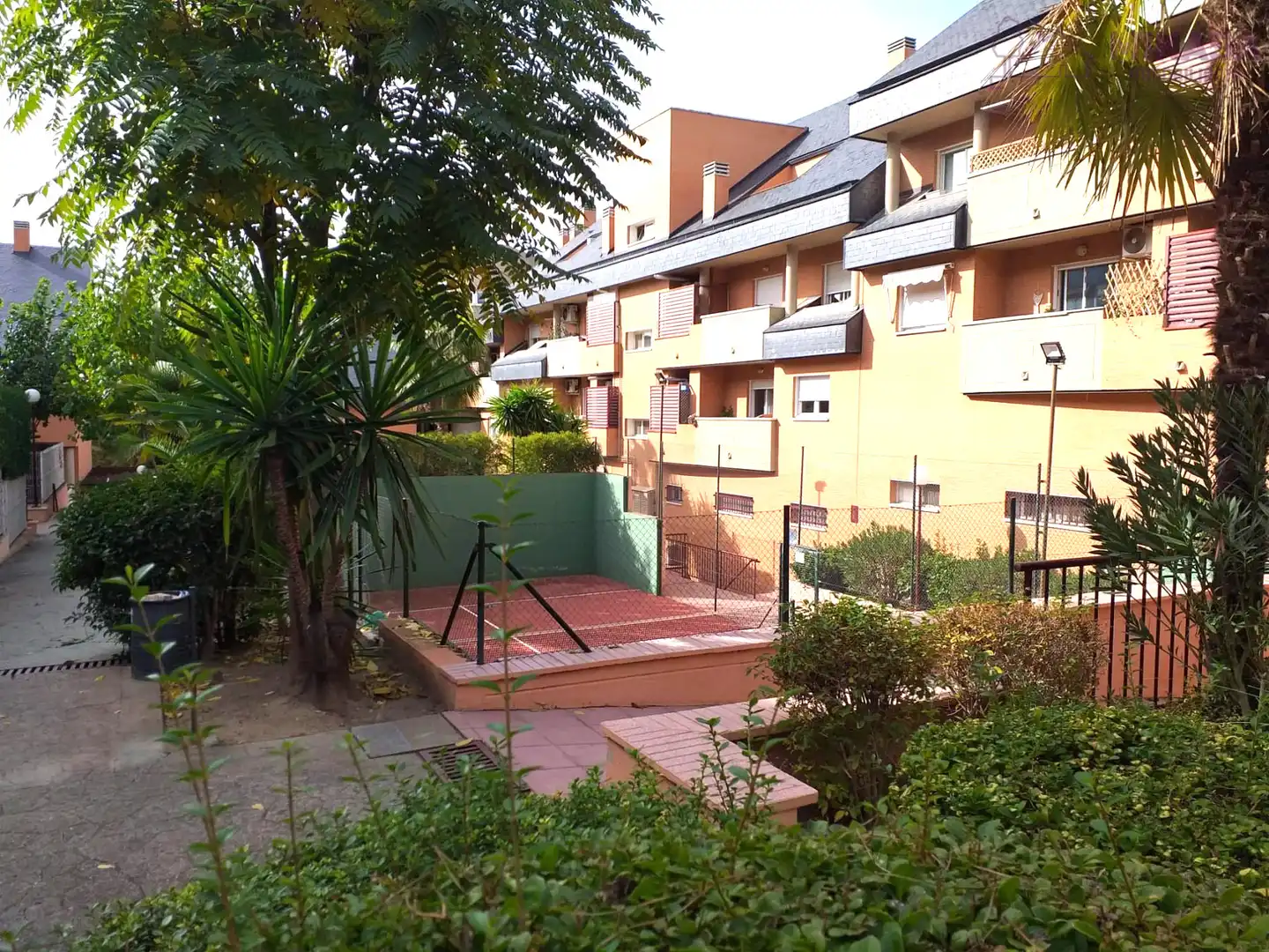 Außenansicht von Wohnungen zur Miete in Villanueva del Pardillo mit Klimaanlage, Heizung und Parkett