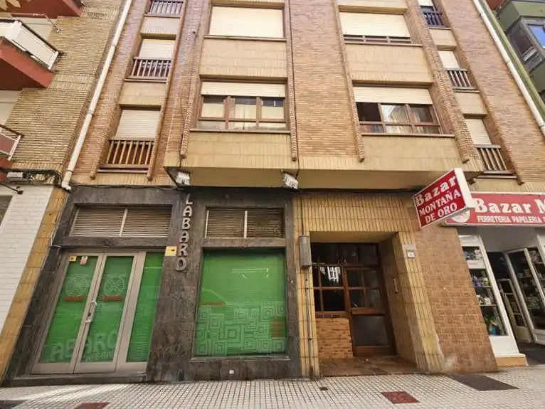 Vista exterior de Apartamento en venta en Santoña